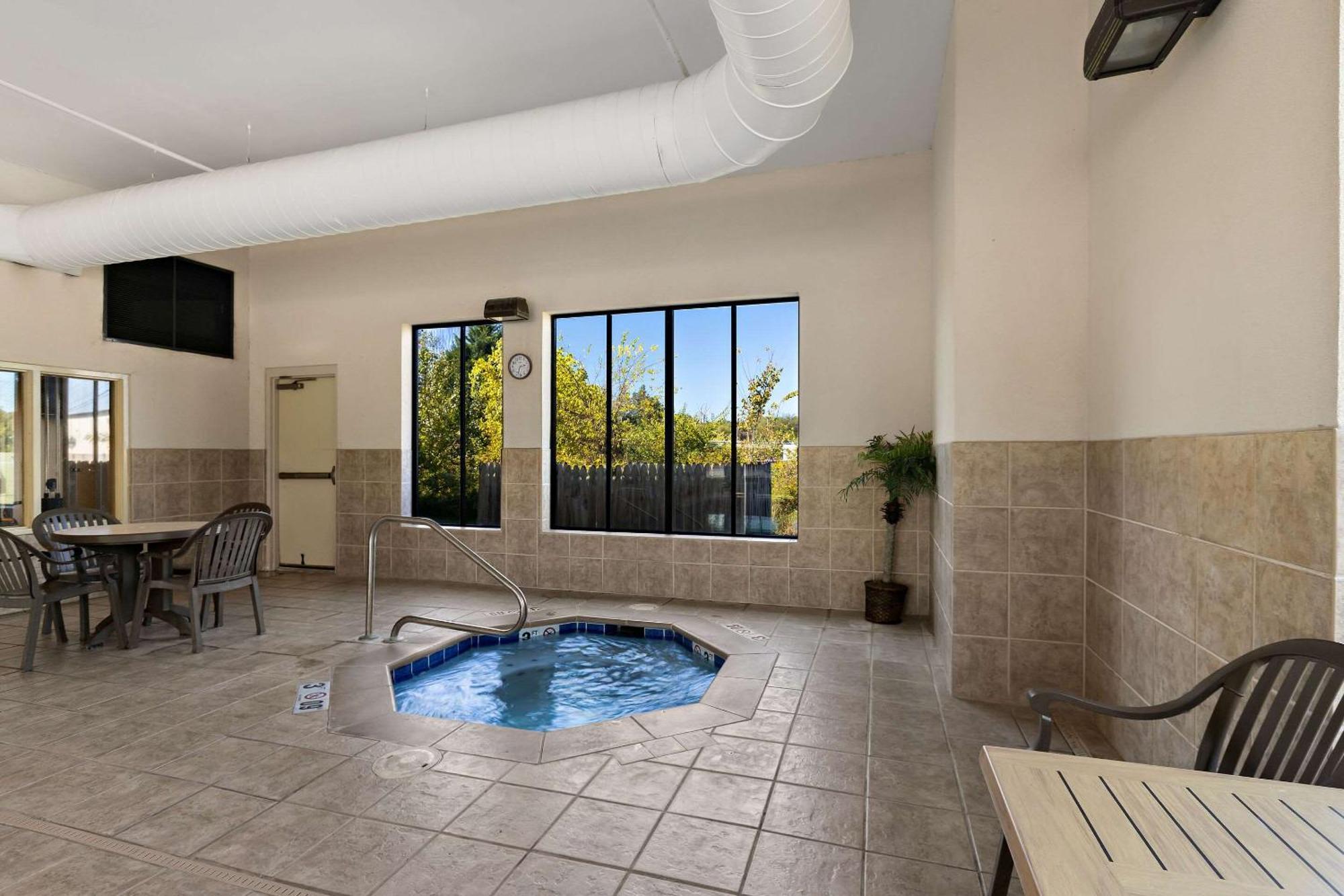 Comfort Inn Powell - Knoxville North Εξωτερικό φωτογραφία